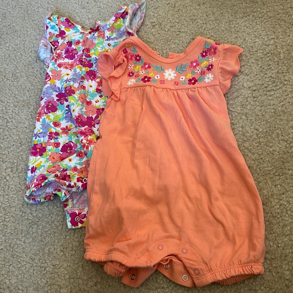Baby place bundle of two rompers 9-12m